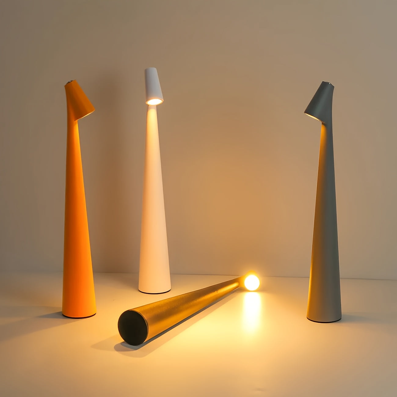 Minimalist Desk or Bedside Lamp | Decor Collection | Aroselle