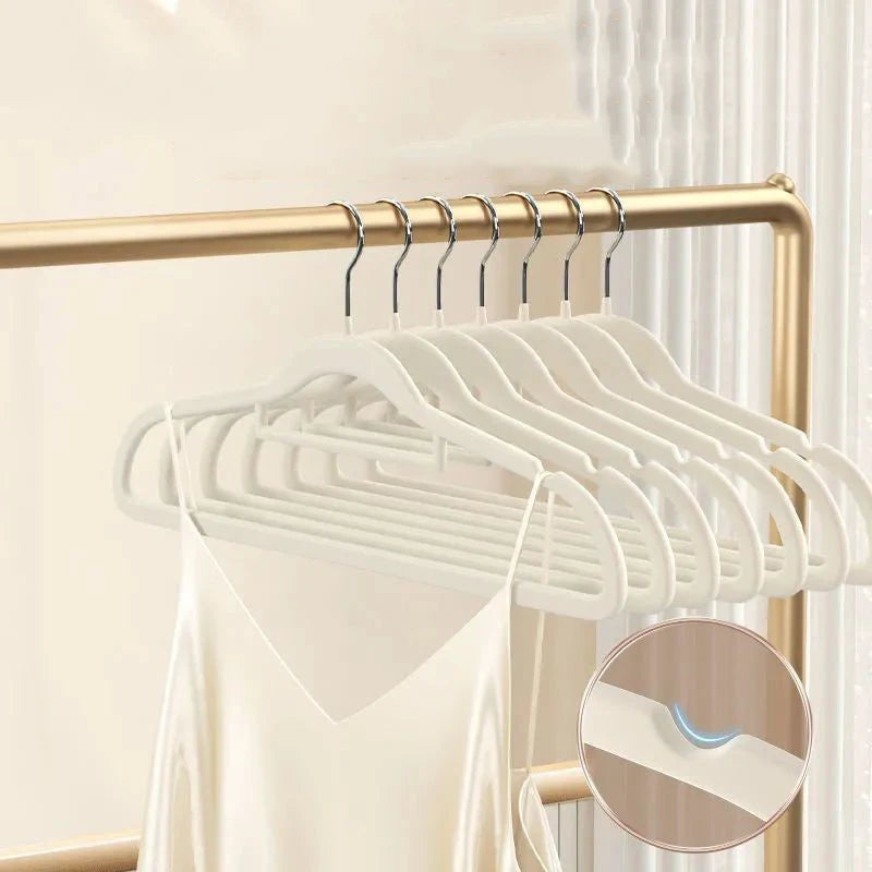 Velvet Non-Slip Clothes Hangers | Storage Collection | Aroselle